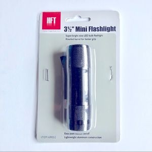 3/$15 NEW HFT 3 1/2" LED Mini Flashlight Black